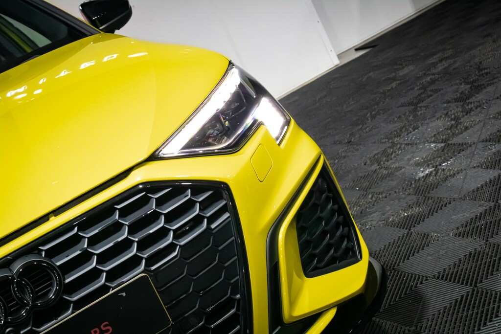 Audi A3 1.5 Tfsi 35 Black Edition VN73CSX Yellow #6