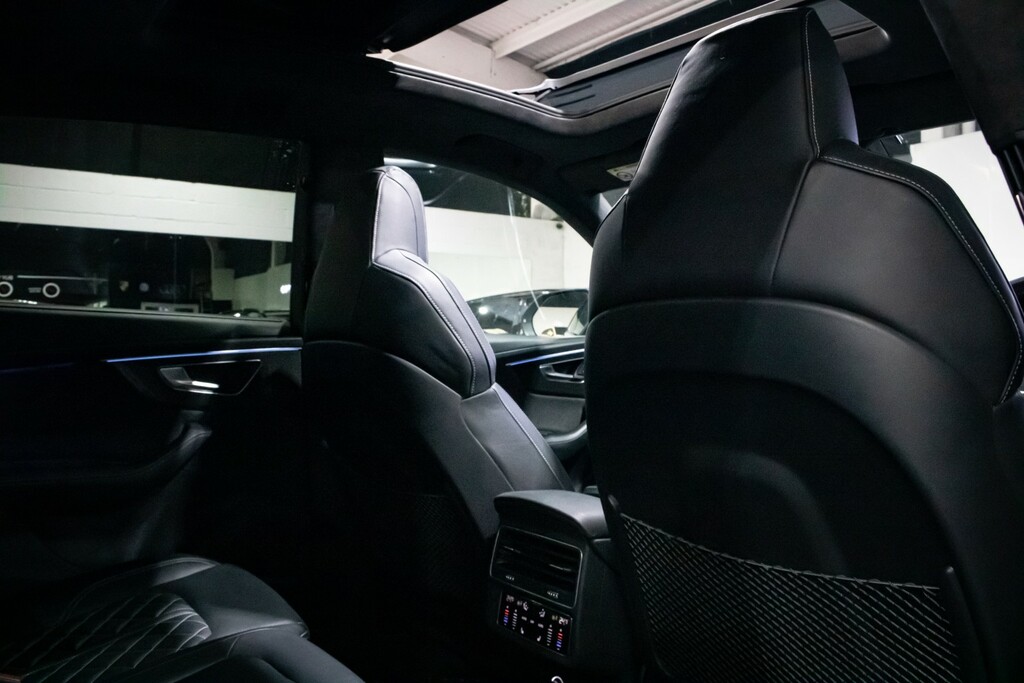 Audi SQ8 4L Vorsprung Black #28