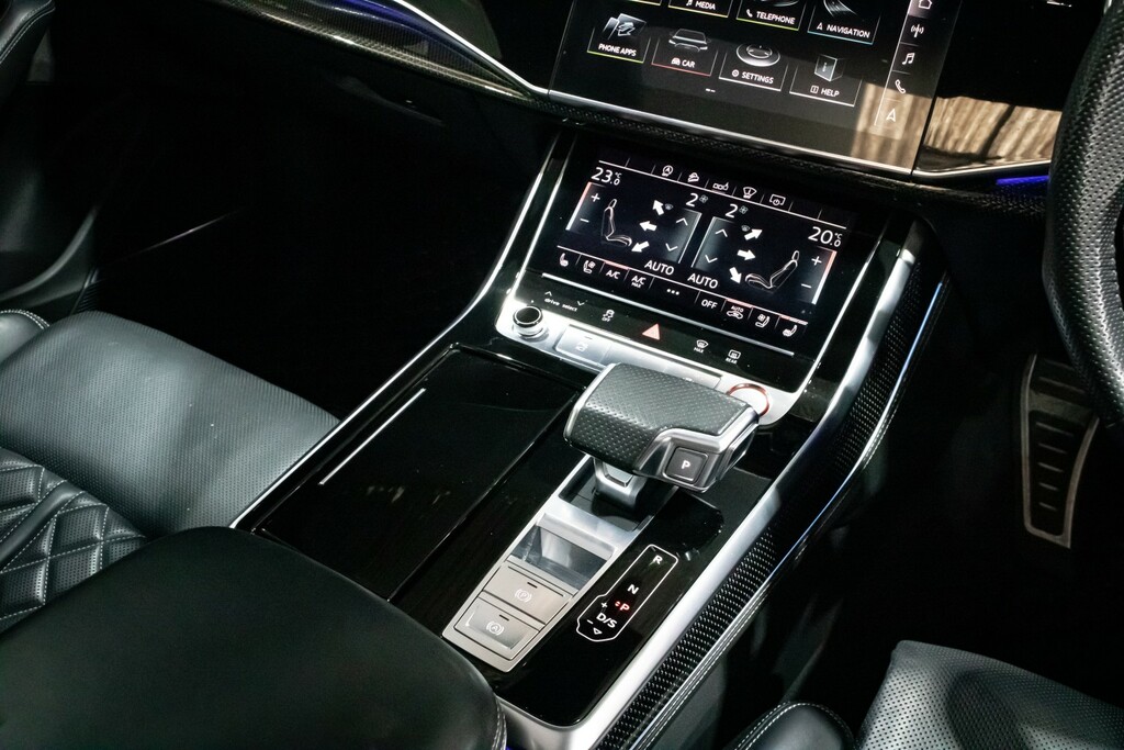 Audi SQ8 4L Vorsprung Black #32