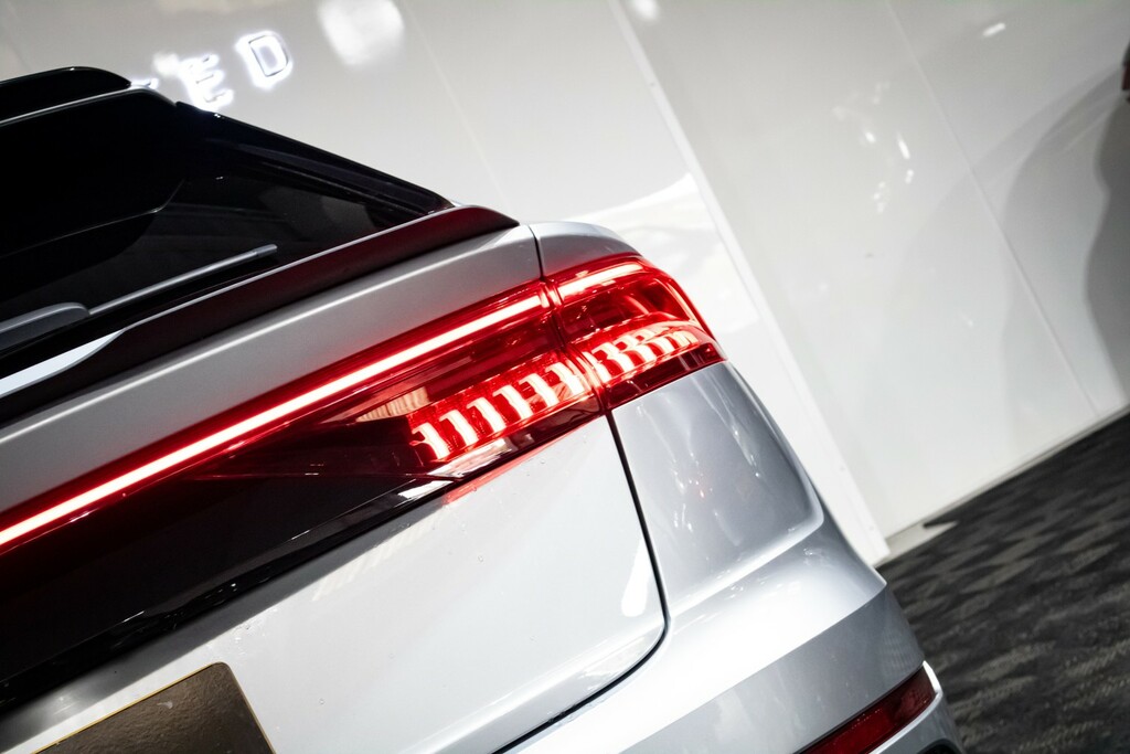 Audi SQ8 4L Vorsprung Black #13