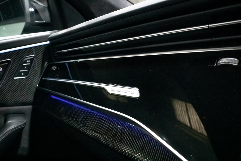 Audi SQ8 4L Vorsprung Black #34