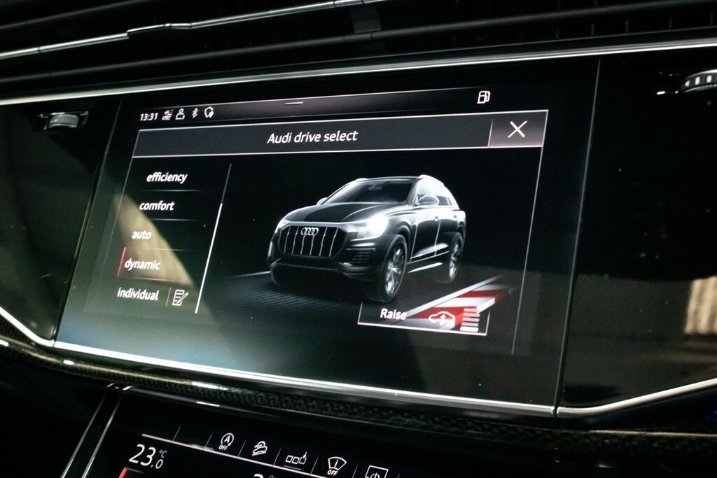 Audi SQ8 4L Vorsprung Black #38