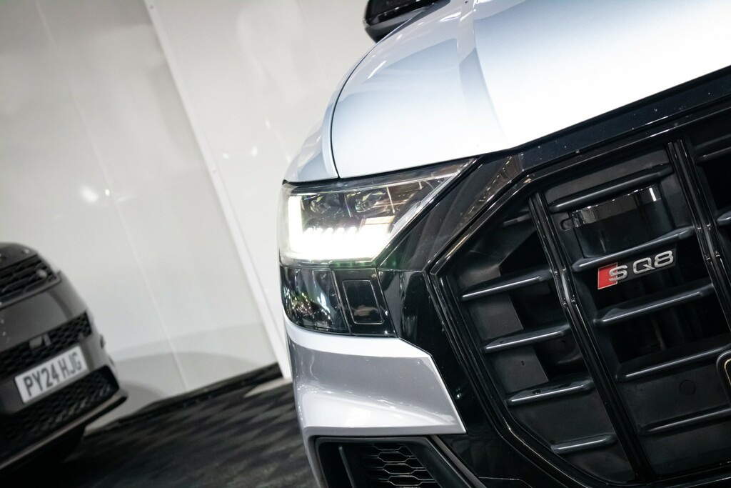 Audi SQ8 4L Vorsprung Black #6
