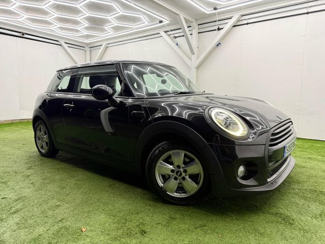 Mini Hatch 2018 1.5 Cooper Classic Euro 6 Ss HX68NKD Black #4