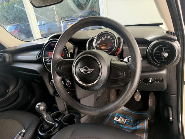 Mini Hatch 2016 1.5 Cooper D Euro 6 Ss LO16VUS White #2