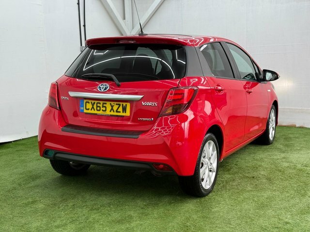 Toyota Yaris 2015 1.5 Vvt-h Sport E-cvt Euro 6 CX65XZW Red #6