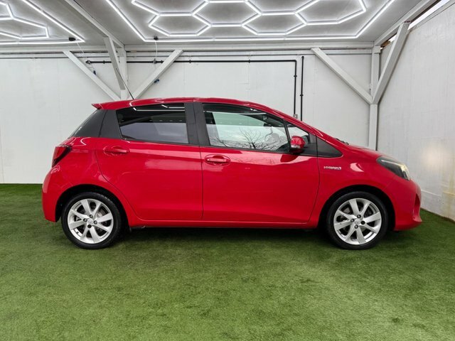 Toyota Yaris 2015 1.5 Vvt-h Sport E-cvt Euro 6 CX65XZW Red #5