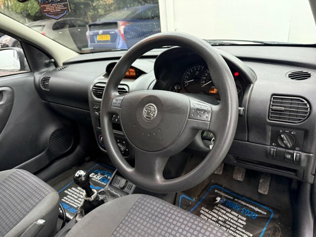 Vauxhall Corsa 2003 1.2I 16V Club Silver #3