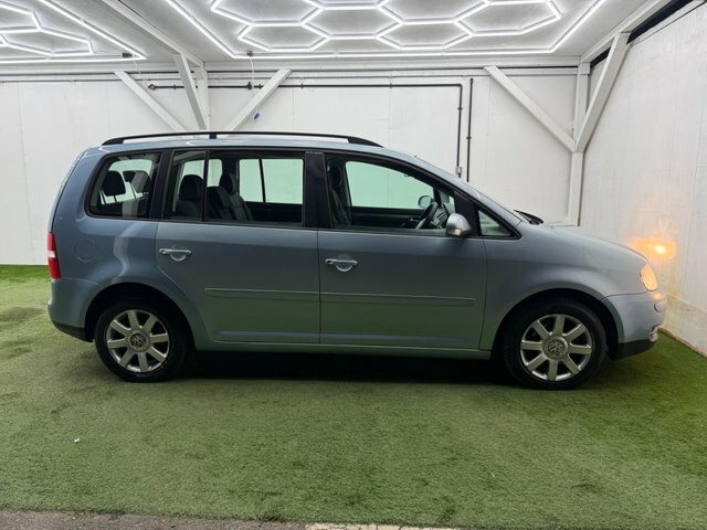 Volkswagen Touran 2006 1.6 Fsi Se 7 Seats RO06EAP Blue #2