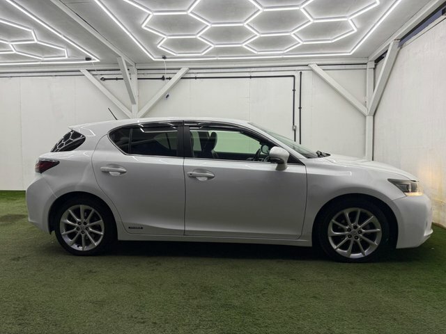 Lexus CT 2011 1.8 200H Se-l Cvt Euro 5 Ss SN11GXW White #2