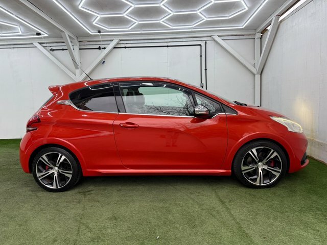 Peugeot 208 2016 1.6 Thp Gti Prestige Euro 6 Ss WN16OLJ Orange #2