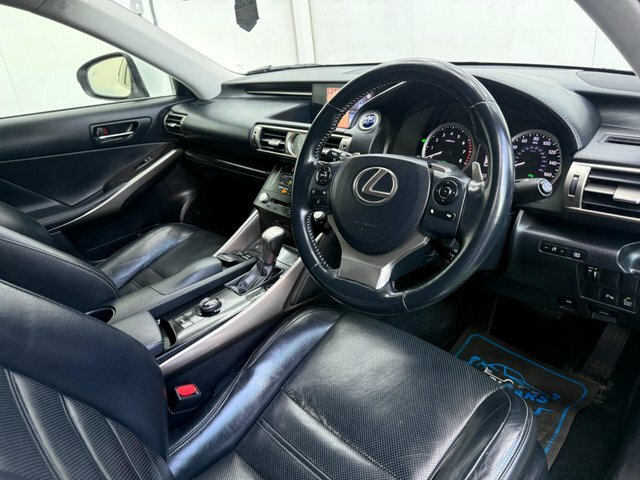 Lexus IS 2013 2.5 300H Premier E-cvt Euro 5 Ss AX13BHN White #3
