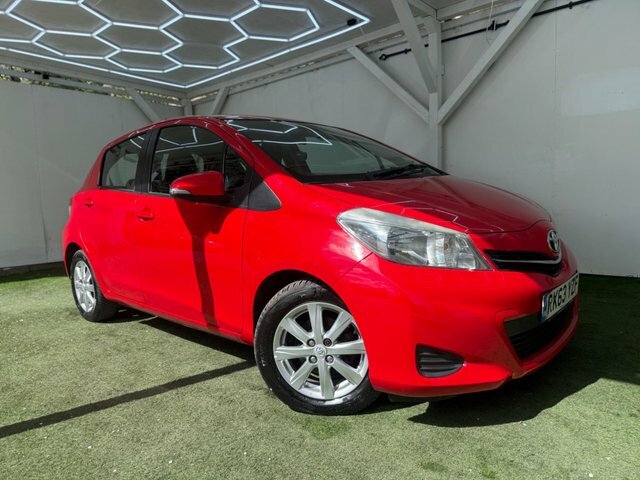 Toyota Yaris 2013 1.33 Dual Vvt-i Tr Euro 5 RK63YZF Red #4
