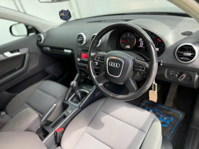 Audi A3 2011 1.6 Tdi Se Sportback Euro 5 Ss LL11NUM Black #3