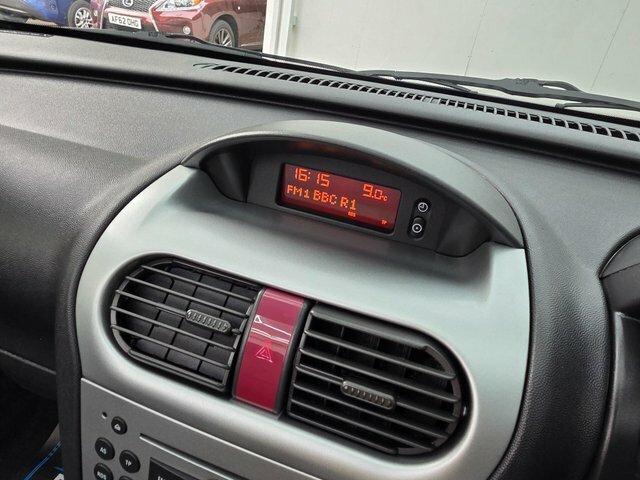 Vauxhall Tigra Blue #39