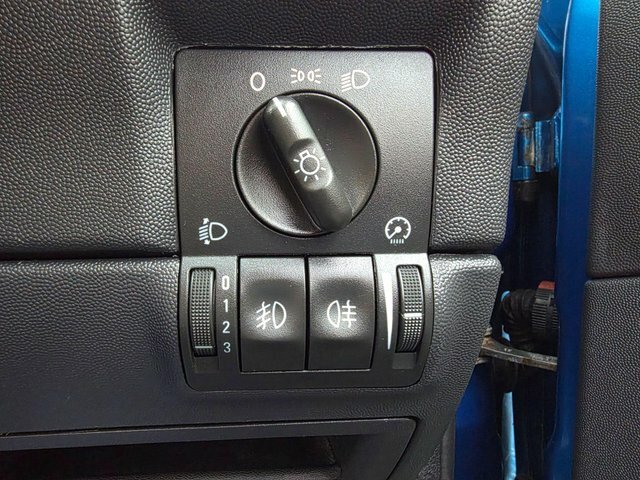 Vauxhall Tigra Blue #38