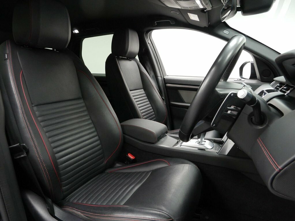 Land Rover Discovery Sport For Sale In Little Gaddesden SL21VKJ Grey #4