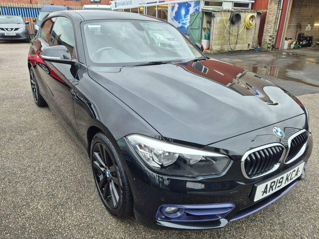 BMW 1 Series 2.0 118D Sport Hatchback Euro 6 AR19KCA Black #4