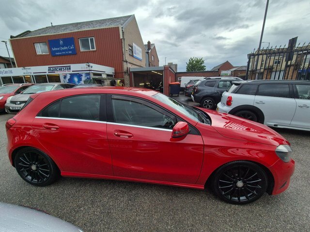 Mercedes-Benz A Class 1.5 A180 Cdi Blueefficiency Se Euro 5 S S S200BRK Red #5