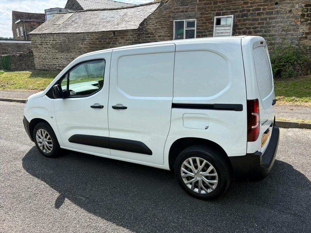 Citroen Berlingo Panel Van 1.5 Bluehdi 1000 Enterprise M Pro Swb Eu LD22JCX White #3