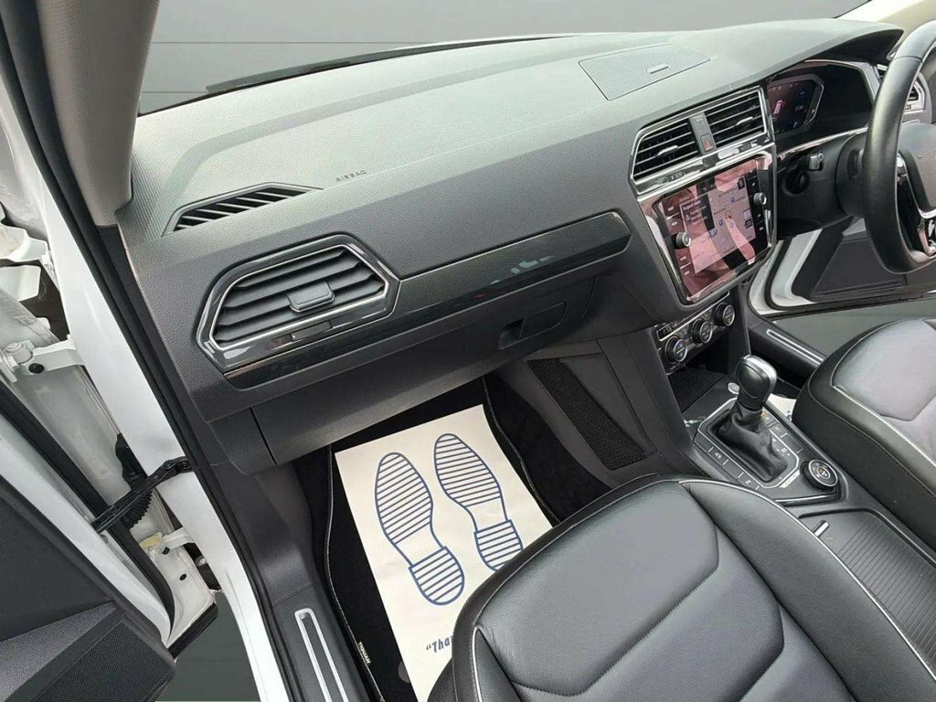 Volkswagen Tiguan 2L Sel DG20HSL White #3