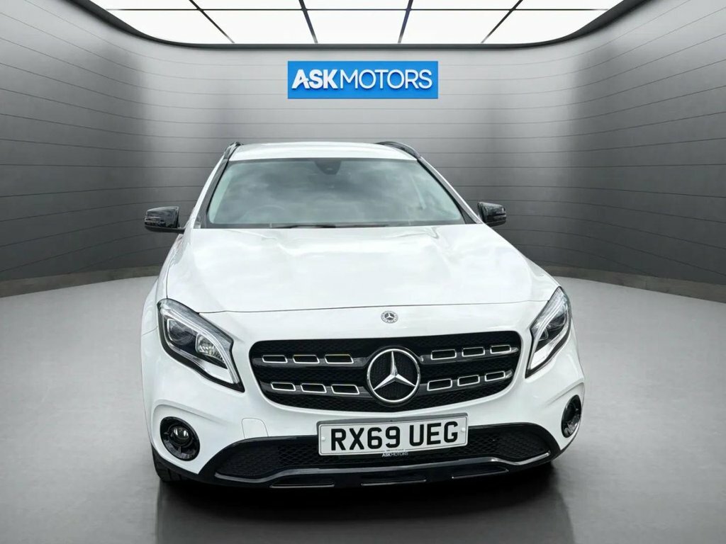 Mercedes-Benz GLA Class 1.6L Urban Edition RX69UEG White #4