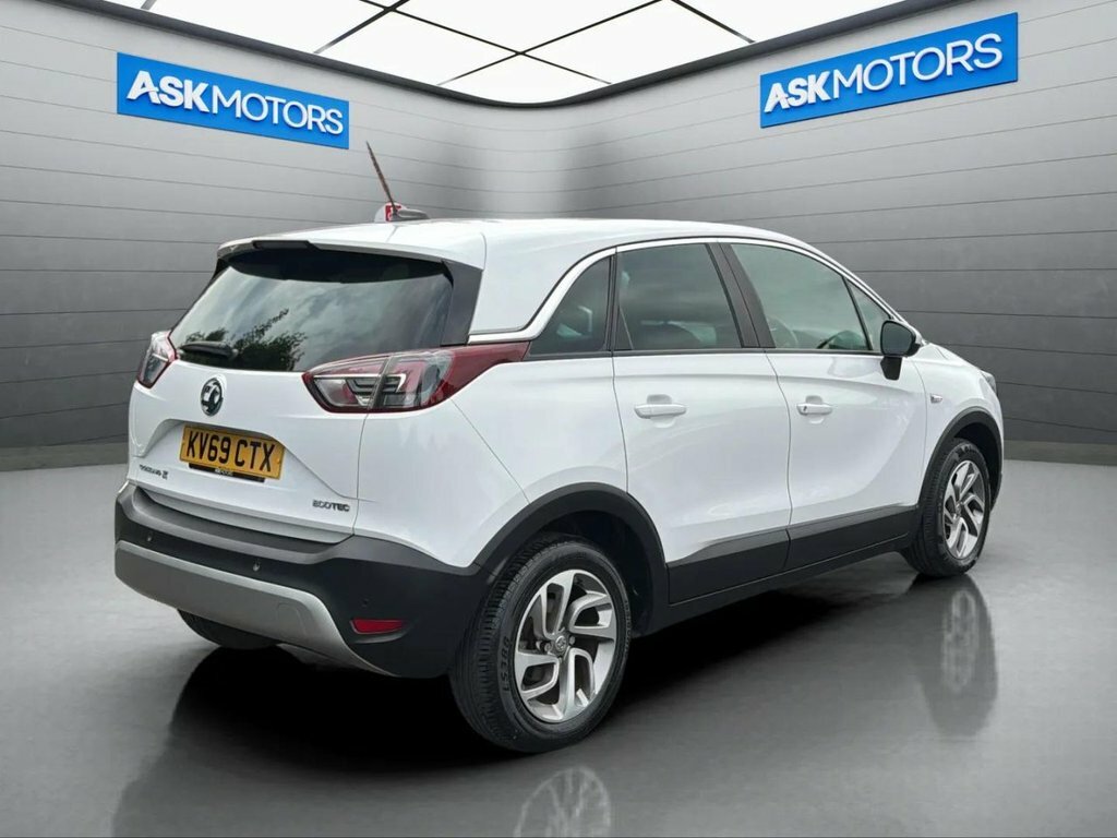 Vauxhall Crossland X 1.2L Tech Line Nav KV69CTX White #3