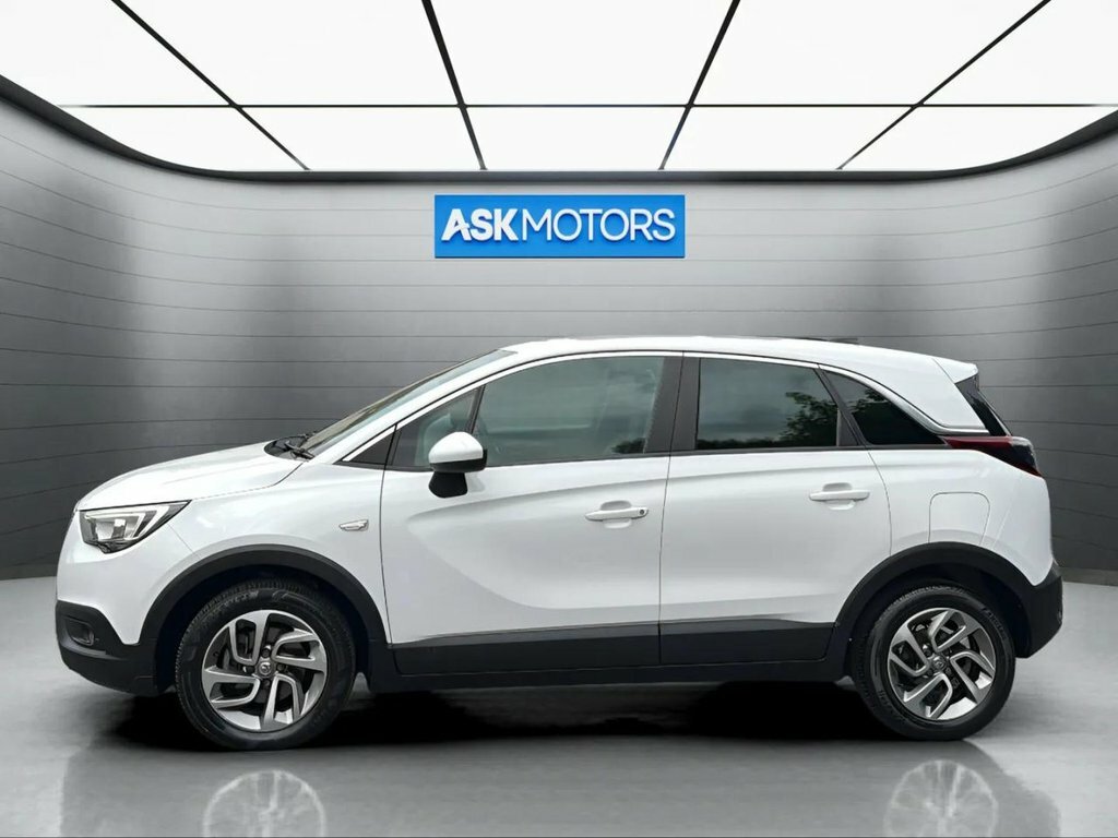 Vauxhall Crossland X 1.2L Tech Line Nav KV69CTX White #4
