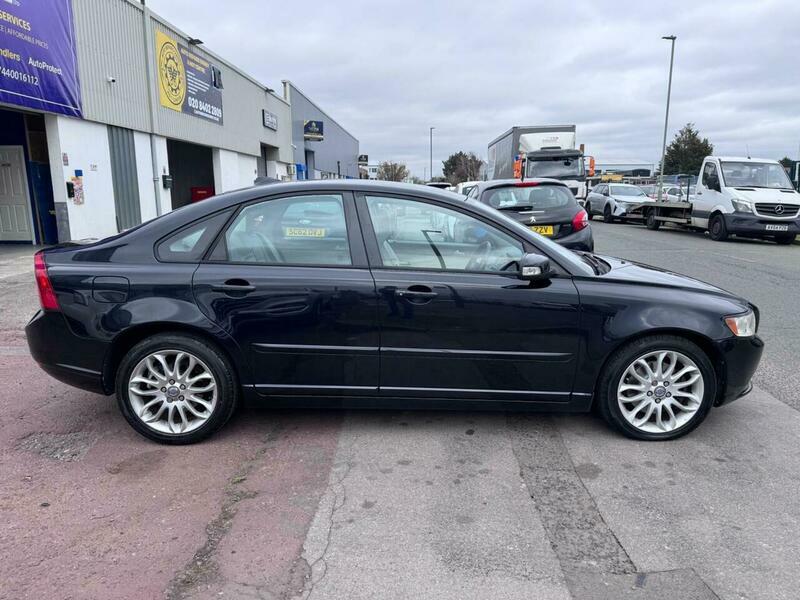 Volvo S40 2.0D Se Powershift Euro Black #2
