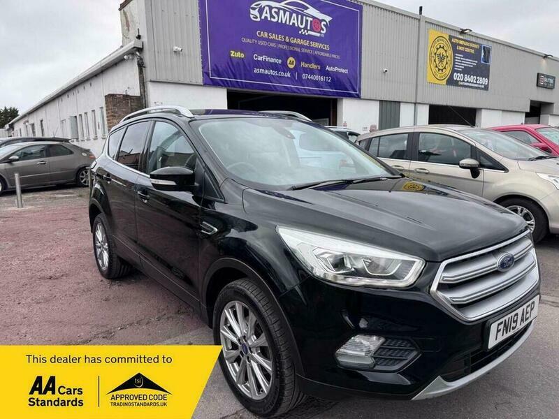 Ford Kuga 1.5T Ecoboost Titanium Edition Black