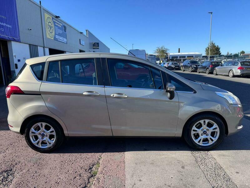 Ford B-Max 1.6 Zetec Powershift Euro WG13VWM Silver #2