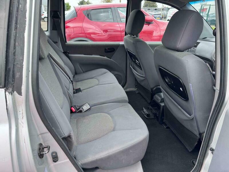 Hyundai Matrix 1.8 Cdx Euro 4 Black #23