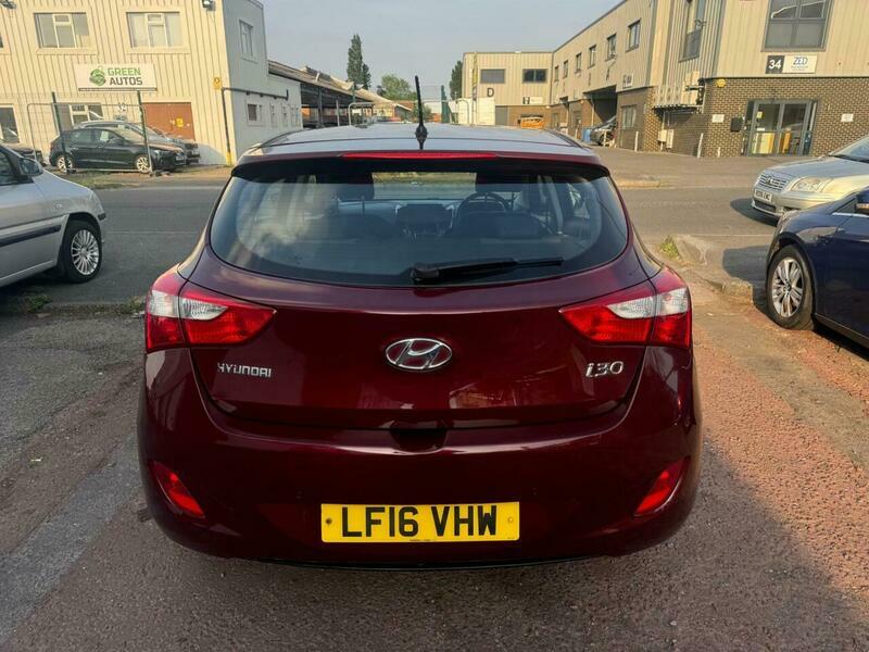 Hyundai I30 1.6 Se Euro Red #6