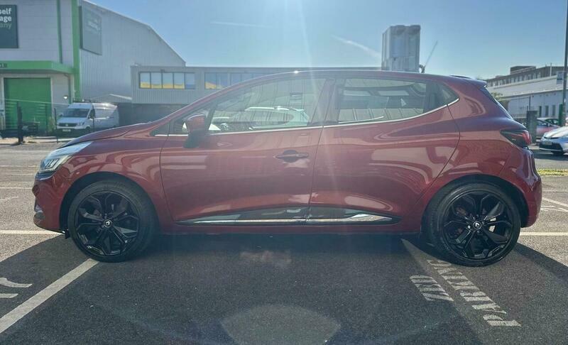 Renault Clio 0.9 Tce Dynamique S AY17RDX Red #4