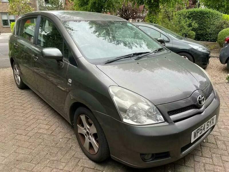 Toyota Corolla Verso 1.8 Vvt-i T3 Grey