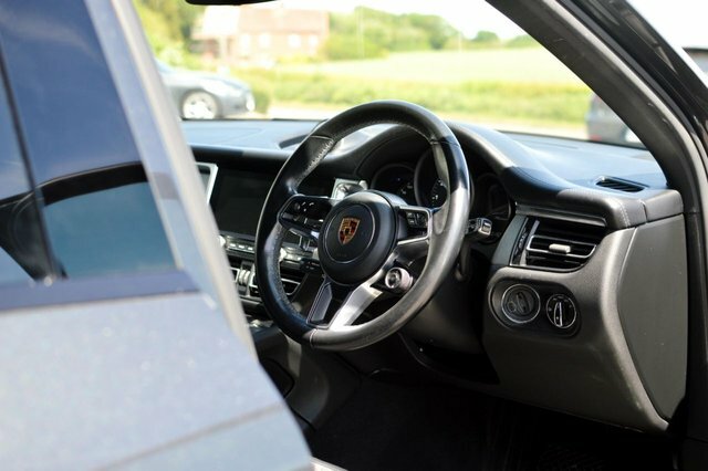 Porsche Macan V6 Gts Suv CA20AWX Grey #6
