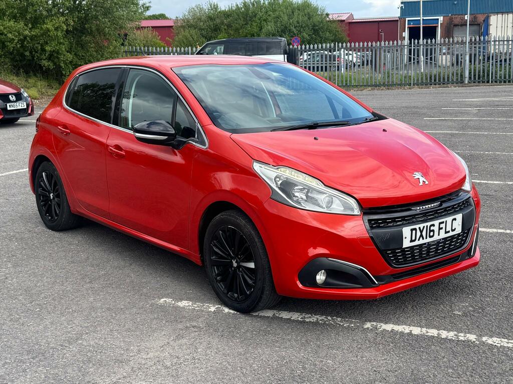 Peugeot 208 Allure Orange #2