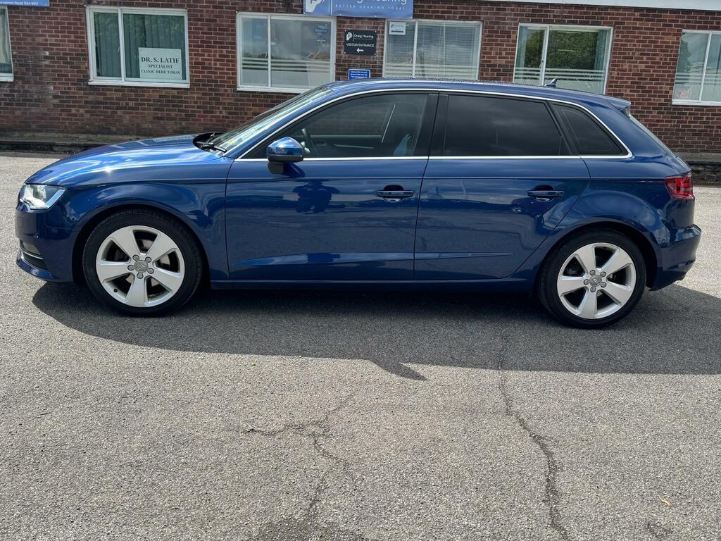 Audi A3 Sportback Sport Tdi RE64ZPO Blue #5
