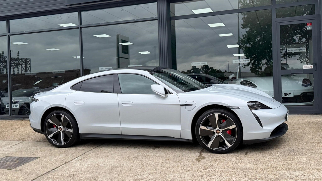 Porsche Taycan Performance Plus 93.4Kwh 4S 4Wd VK70YPL Grey #3
