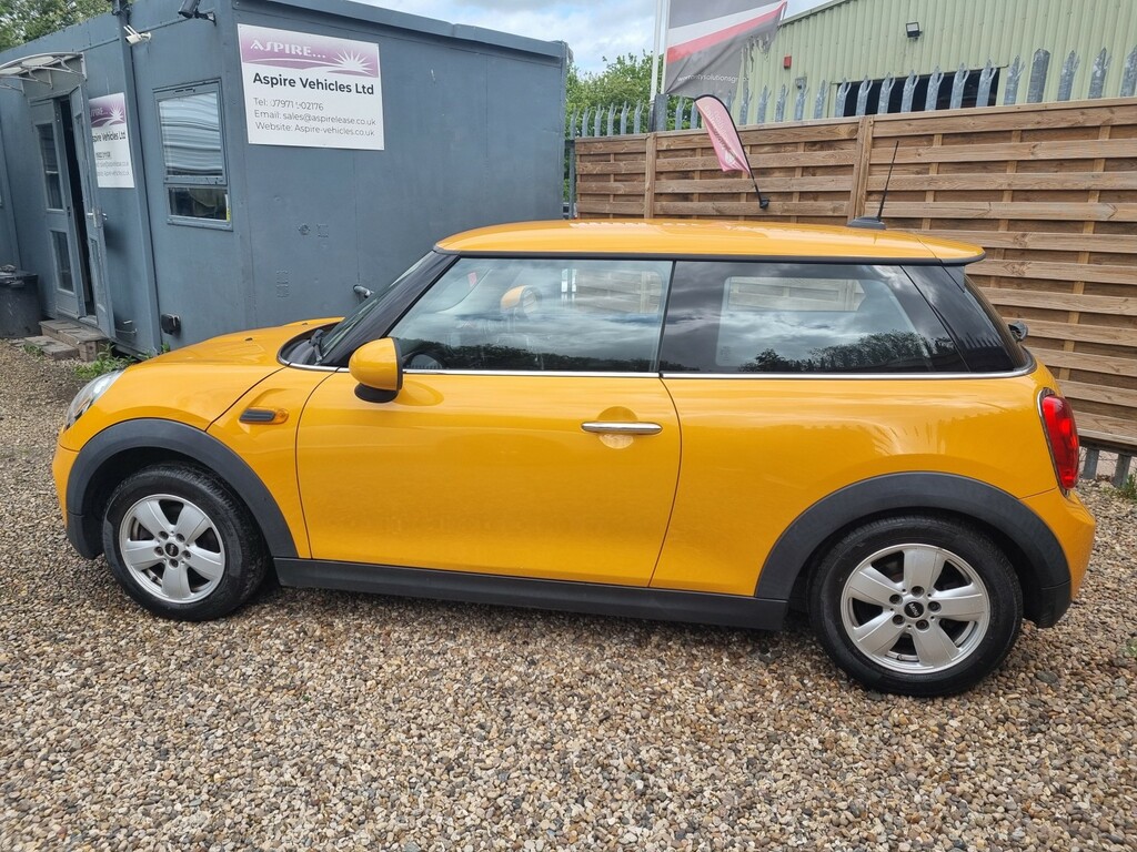 Mini Hatch Hatchback 1.5 Cooper D 3-Door Hatch 2015 SB64LFH Orange #4
