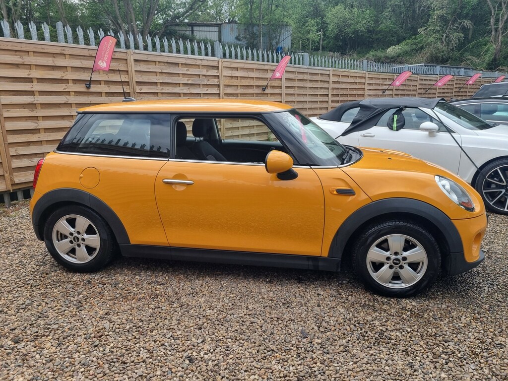Mini Hatch Hatchback 1.5 Cooper D 3-Door Hatch 2015 SB64LFH Orange #3