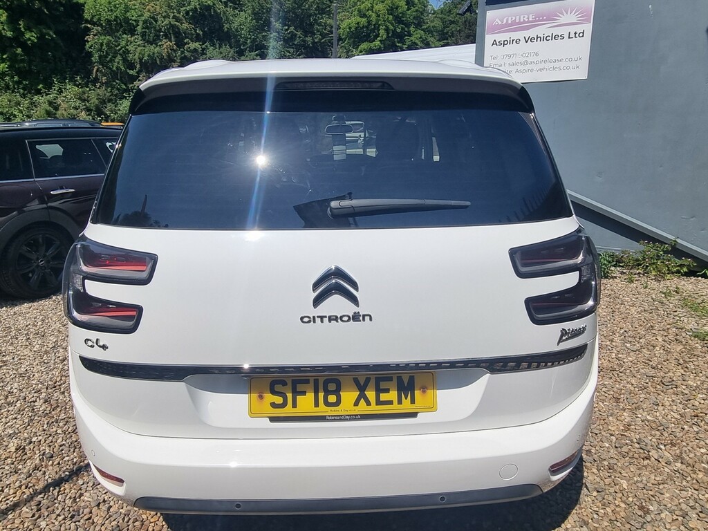 Citroen Grand C4 Picasso Mpv 1.2 Puretech Flair 2018 White #5