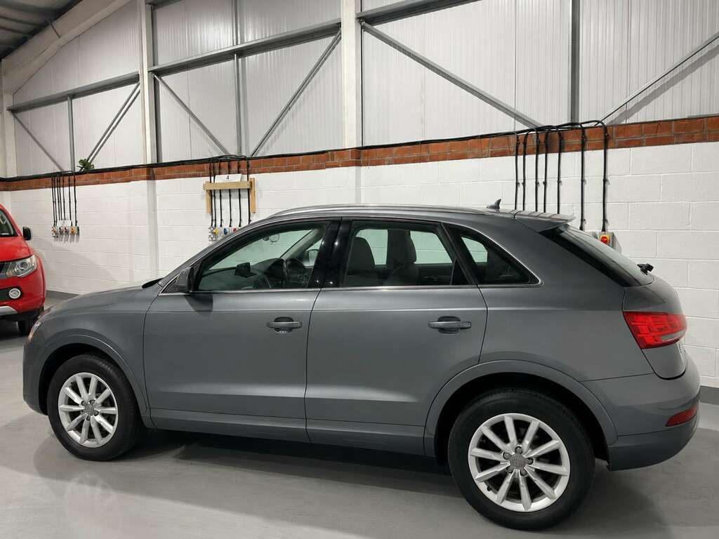 Audi Q3 2.0 Q3 Se Tfsi Quattro 4Wd FG12UBM Grey #4