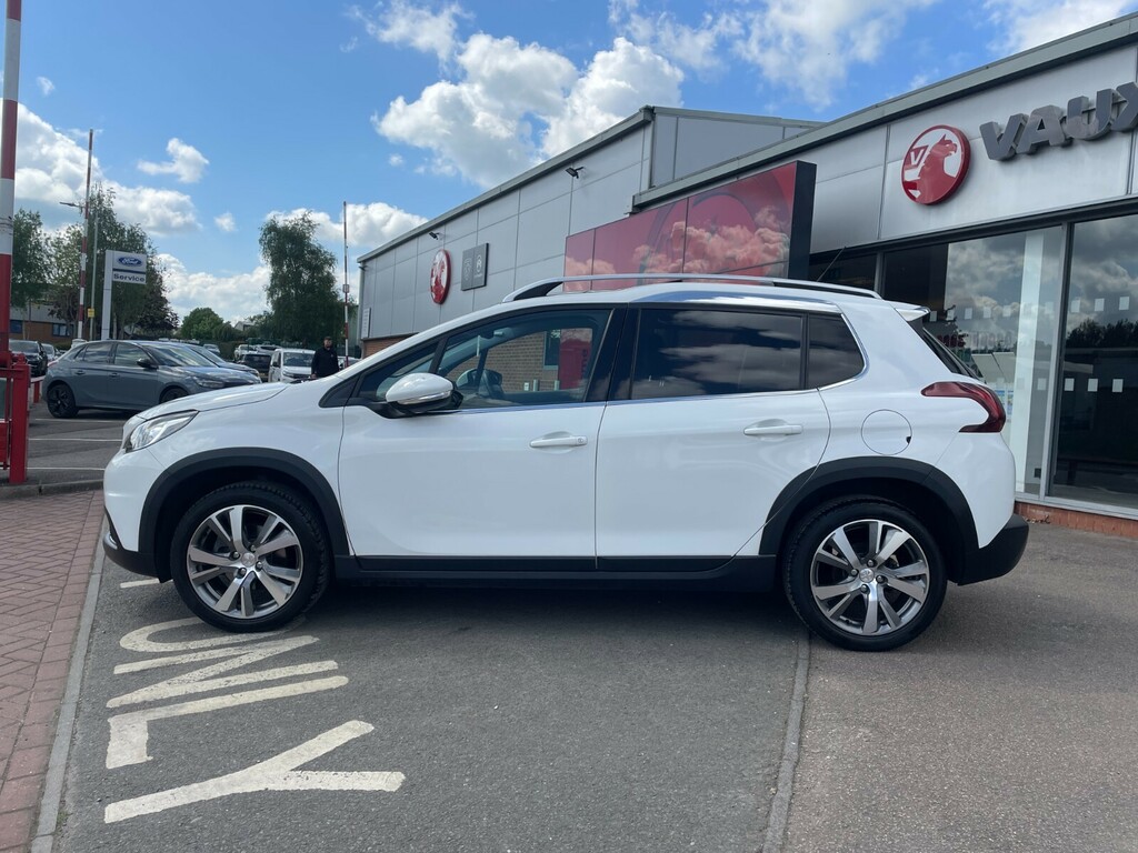 Peugeot 2008 Allure Premium 1.2 Puretech 110Ps Eat YR19GKH White #2