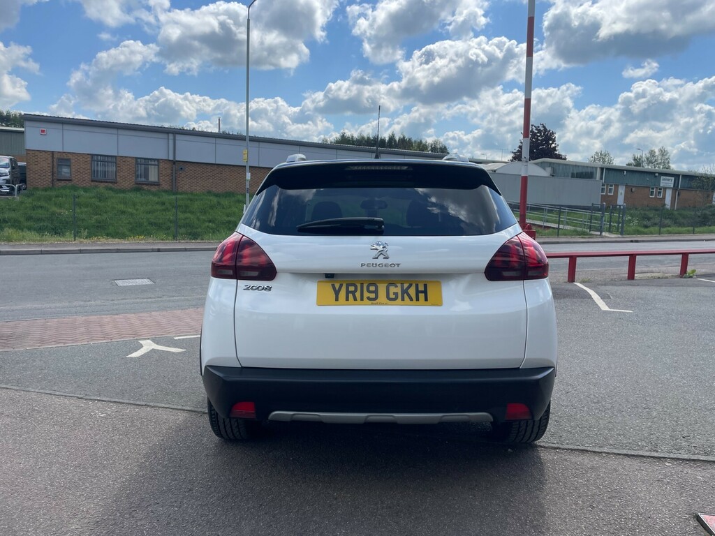 Peugeot 2008 Allure Premium 1.2 Puretech 110Ps Eat YR19GKH White #4