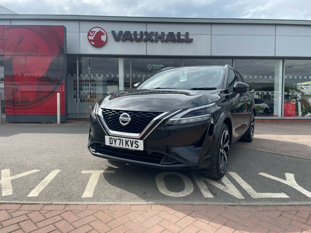 Nissan Qashqai Tekna Plus 1.3 Dig-t Mhev 158Ps Xtron Dct Black