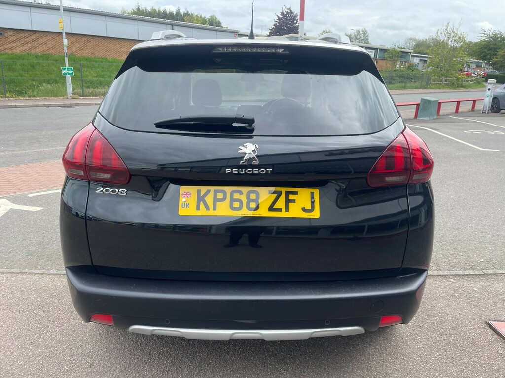 Peugeot 2008 Allure 1.2 Puretech 130Ps KP68ZFJ Black #4