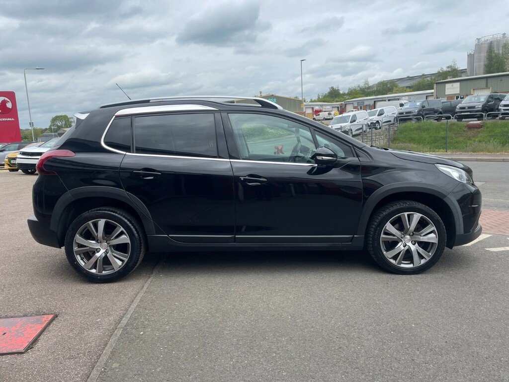 Peugeot 2008 Allure 1.2 Puretech 130Ps KP68ZFJ Black #6
