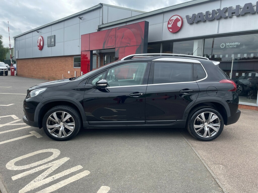 Peugeot 2008 Allure 1.2 Puretech 130Ps KP68ZFJ Black #2
