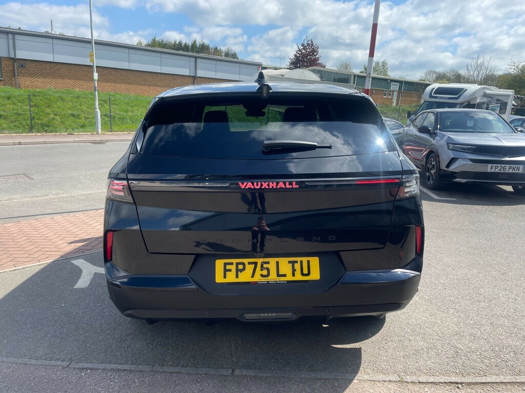 Vauxhall Grandland Ultimate 1.2T 145Ps Mhev Hybrid E-dct6 Black #6